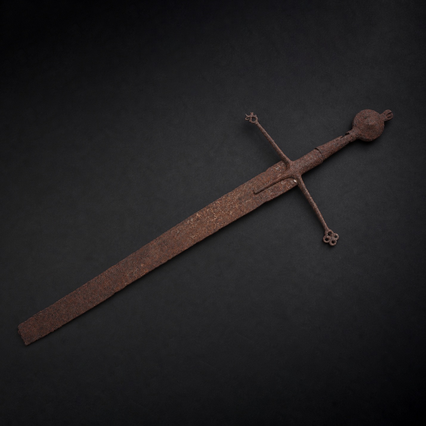 Useful Tips for Spotting Rare Finds at Auction